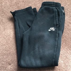 😊MUST GO🌼 Nike Sweats